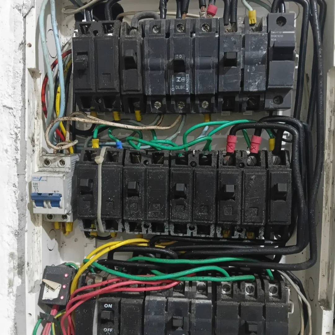 Diagnóstico e manutenção elétrica residencial